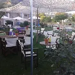 Land Of Gods מלון דירות גיתיו