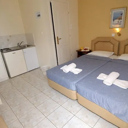 Hotel apartamentowy Land Of Gods Gythio