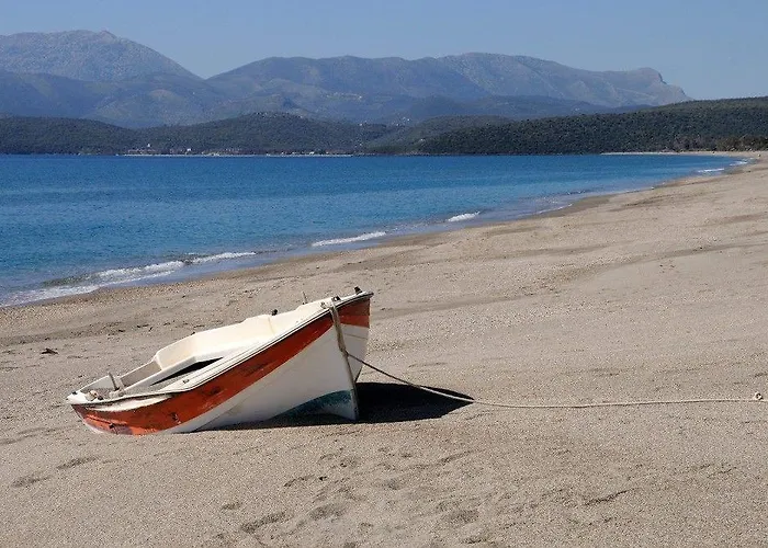 Land Of Gods 3* Gythio